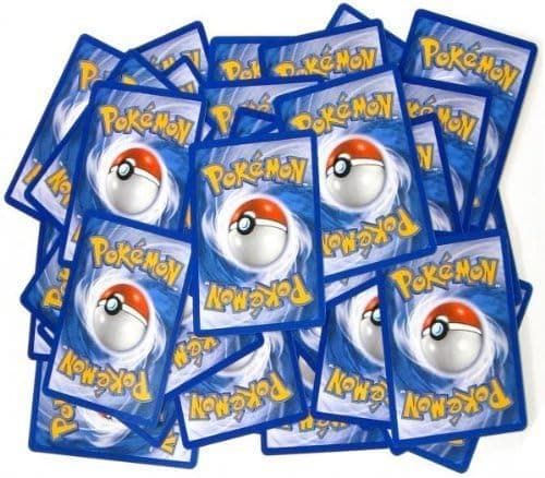 Pokemon TCG: Tarjetas aleatorias de Cada Serie, 100 Tarjetas en Cada Lote más 7 Tarjetas de