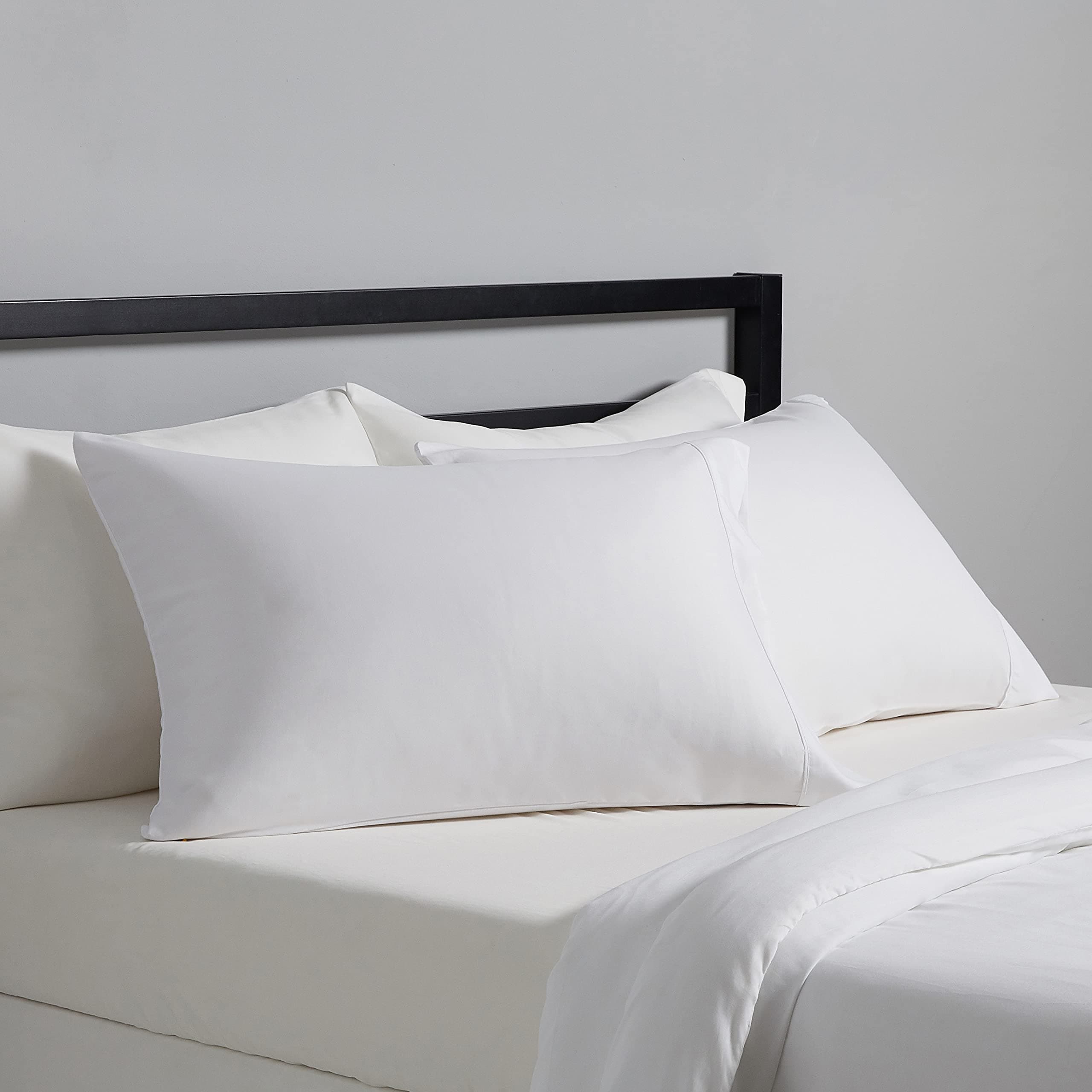 Amazon Basics - Funda de almohada de microfibra ligera