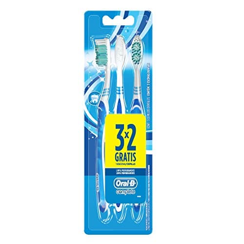 Oral-B Cepillo de Dientes Complete Cerdas Suaves, 3 Uds