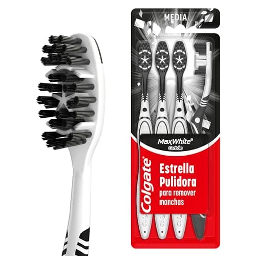 Colgate Cepillo de Dientes Max White Charcoal, 4 Piezas, Cerdas Infusionadas en Carbón, Limpiador de Lengua y Mango Ergonómico, Limpieza Profunda de tus Dientes, Combate Gérmenes y Bacterias